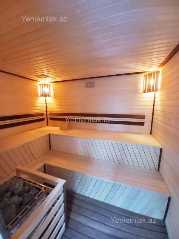 Satılır 7 otaqlı həyət evi 354 m²