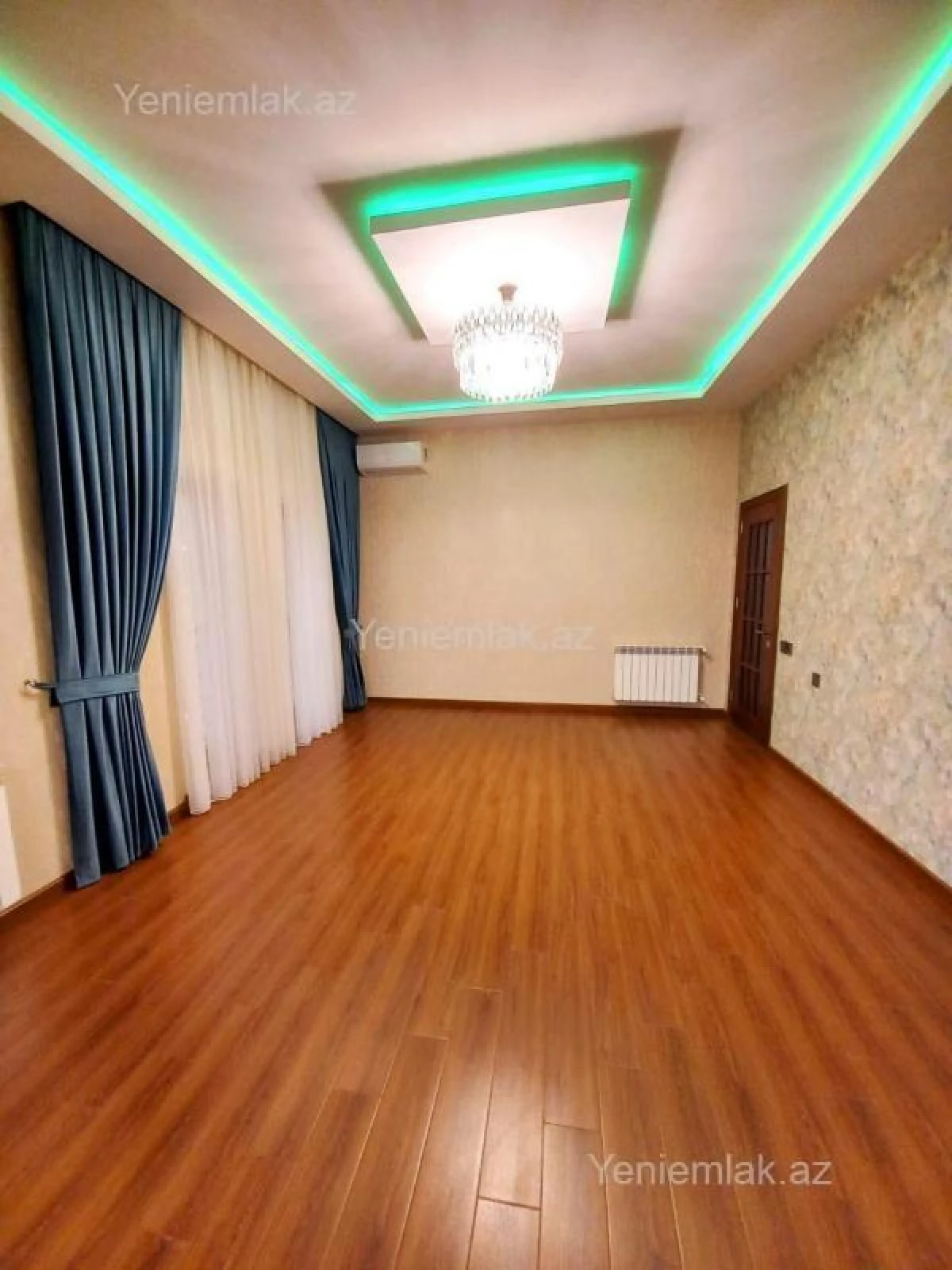 Satılır 7 otaqlı həyət evi 354 m²