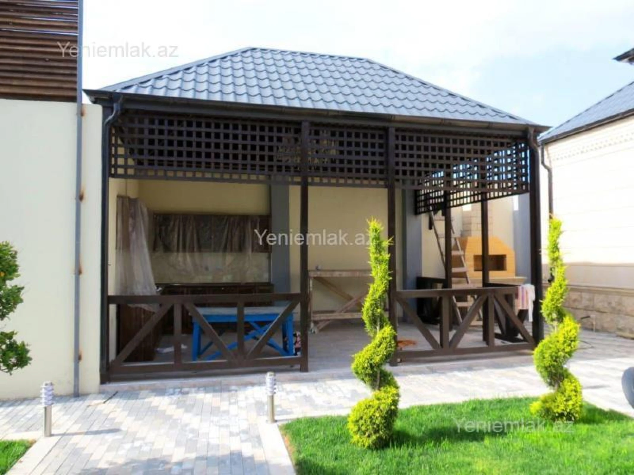 Satılır 7 otaqlı həyət evi 354 m²