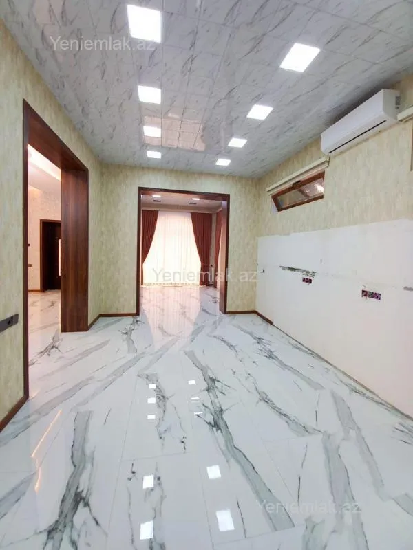 Satılır 7 otaqlı həyət evi 354 m²