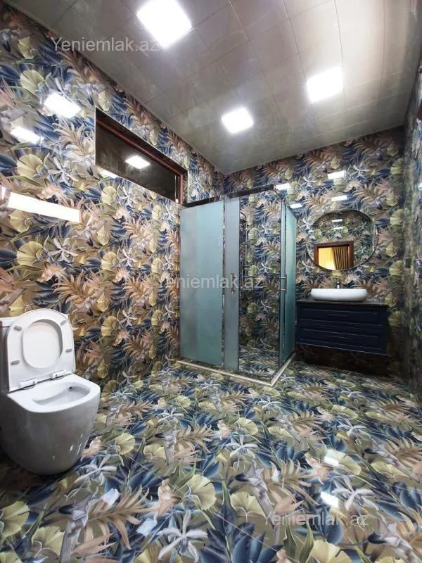 Satılır 7 otaqlı həyət evi 354 m²