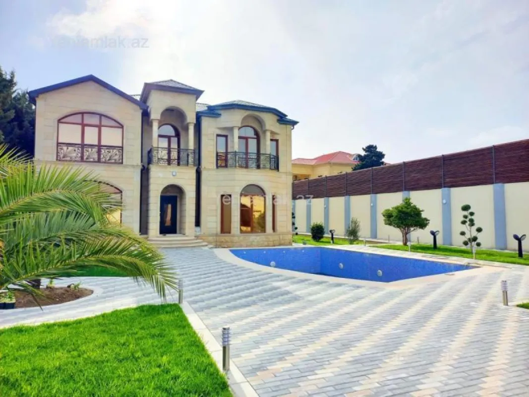 Satılır 7 otaqlı həyət evi 354 m²