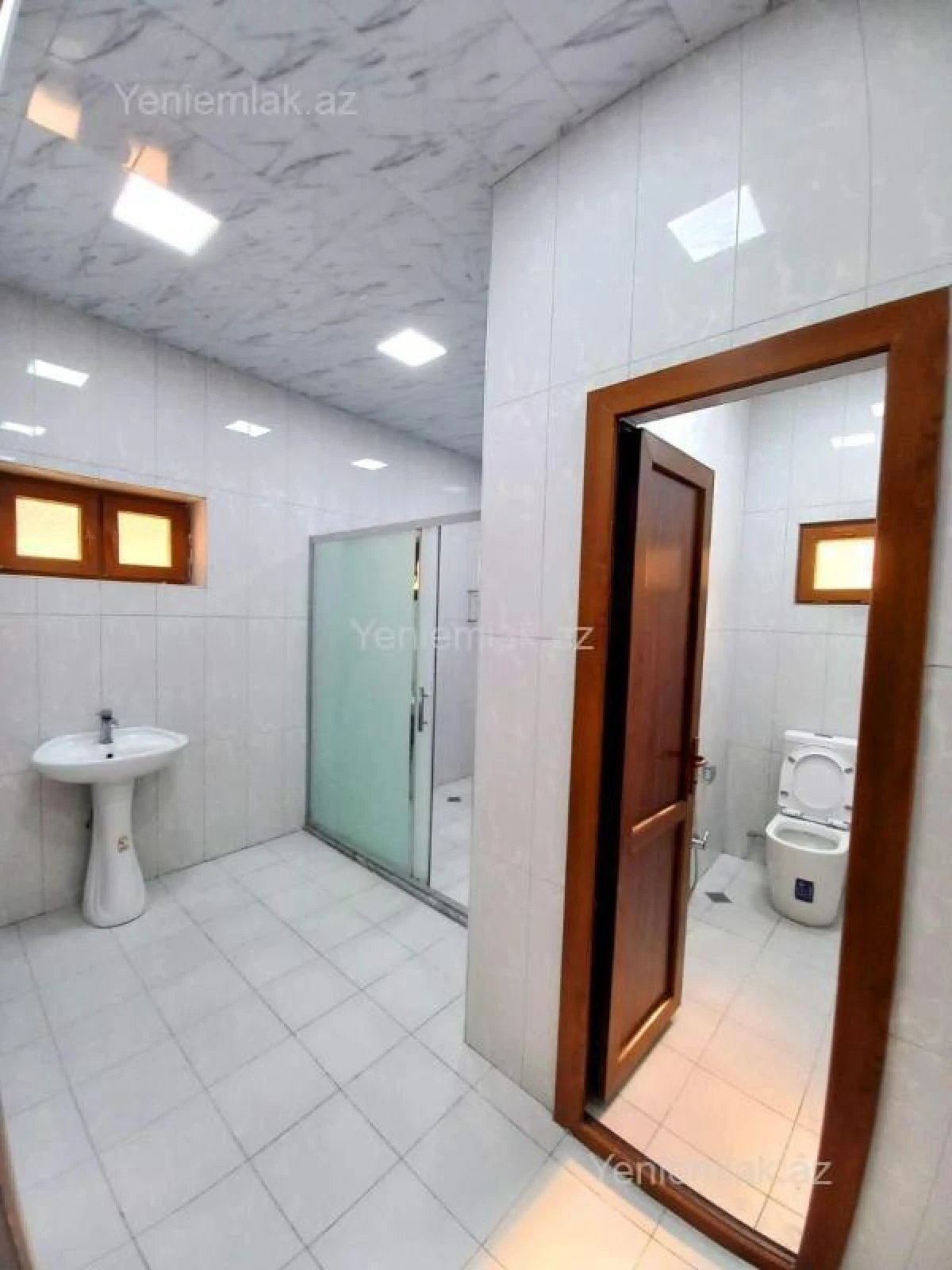 Satılır 7 otaqlı həyət evi 354 m²