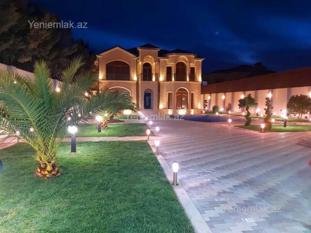 Satılır 7 otaqlı həyət evi 354 m²