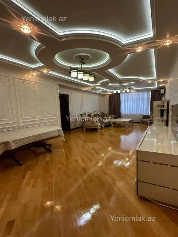 Satılır 4 otaqlı yeni tikili 167 m²