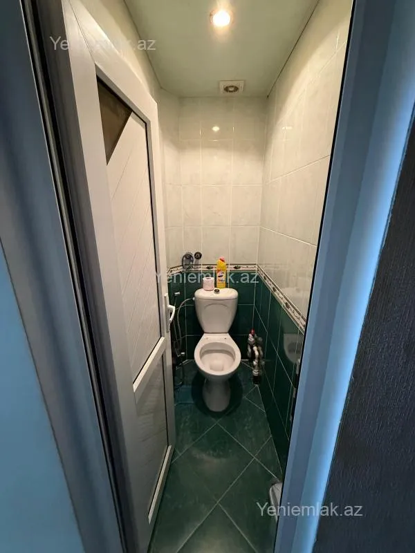 Satılır 2 otaqlı köhnə tikili 54 m²