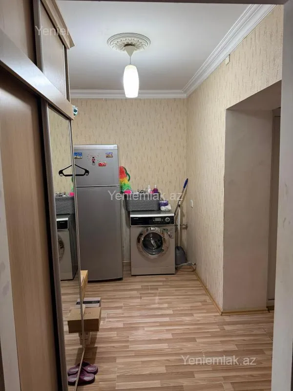 Satılır 2 otaqlı köhnə tikili 54 m²