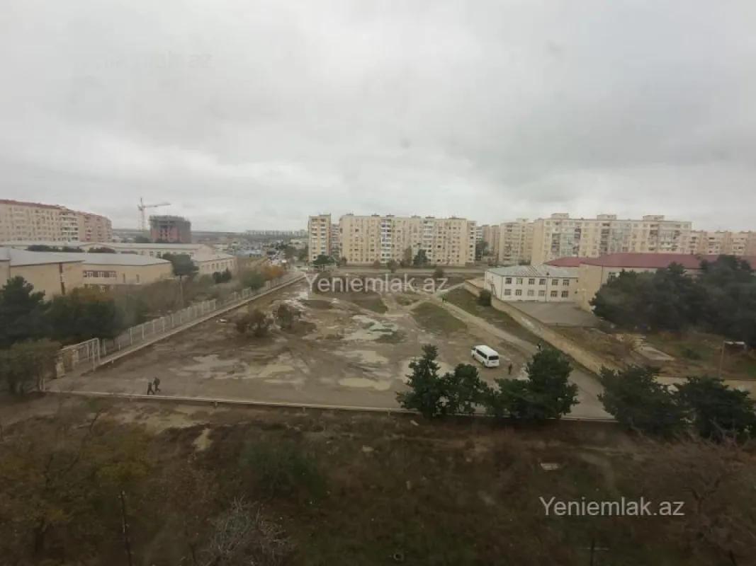 Satılır 3 otaqlı köhnə tikili 7.2 m²