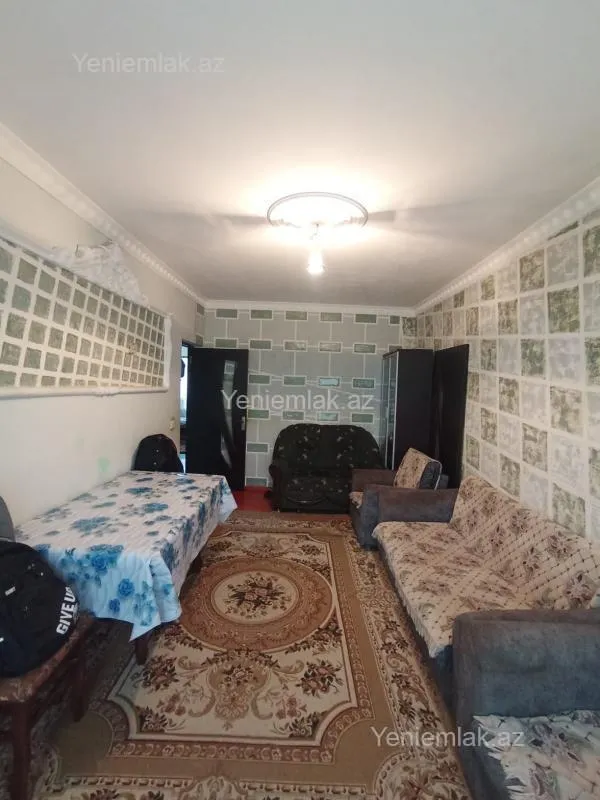 Satılır 3 otaqlı köhnə tikili 7.2 m²