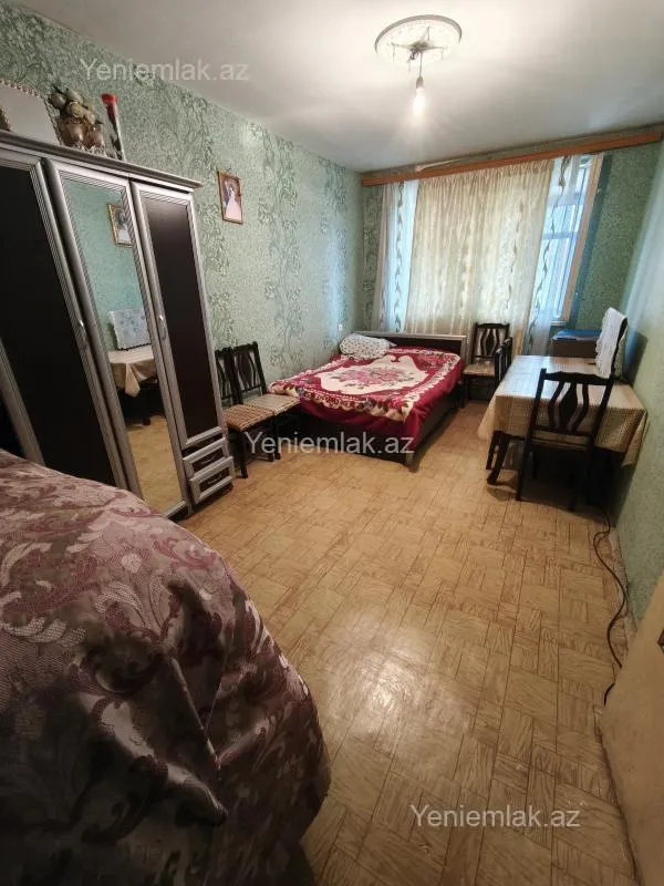 Satılır 3 otaqlı köhnə tikili 75 m²