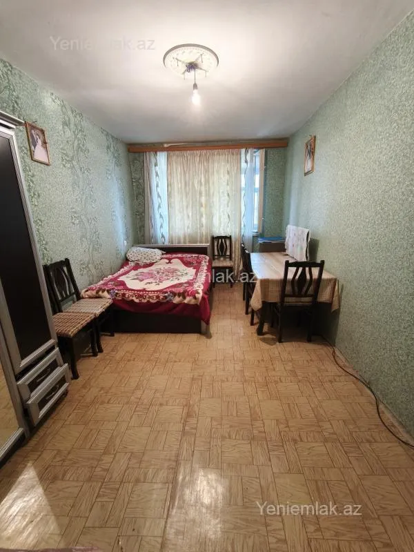 Satılır 3 otaqlı köhnə tikili 75 m²