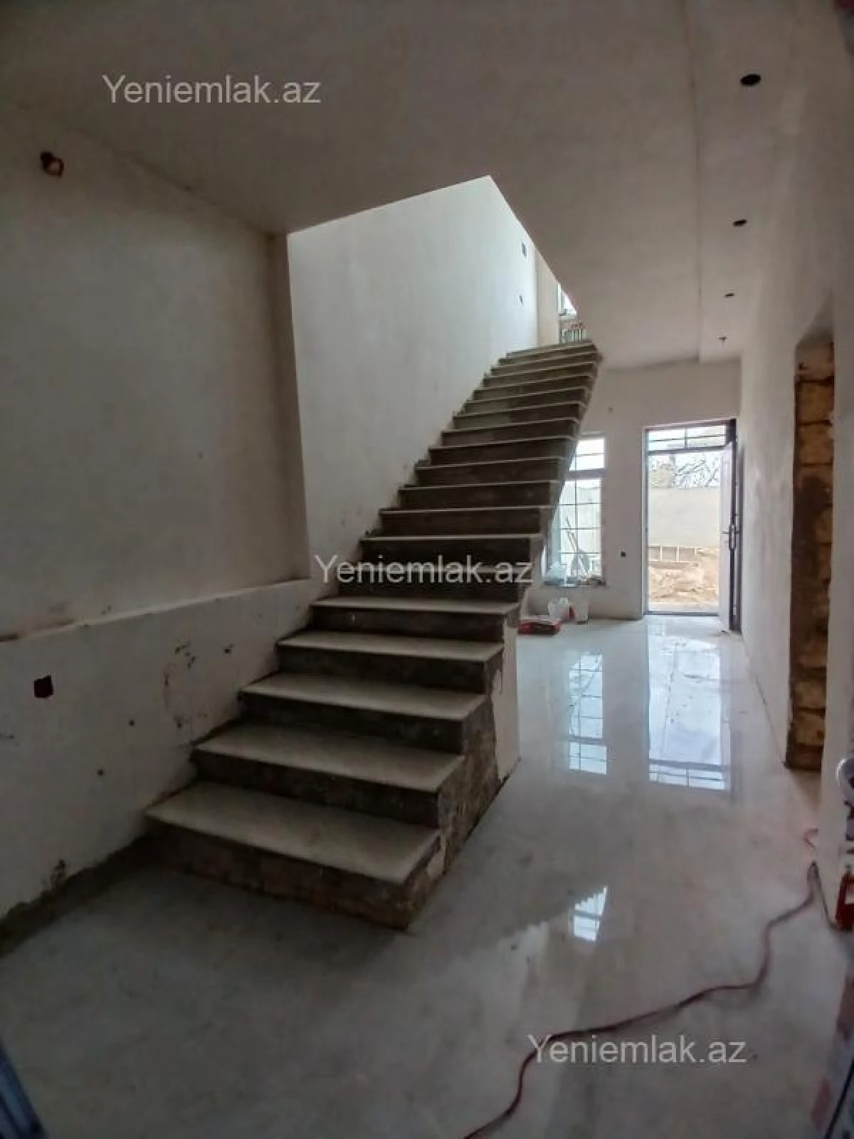 Satılır 4 otaqlı həyət evi 150 m²