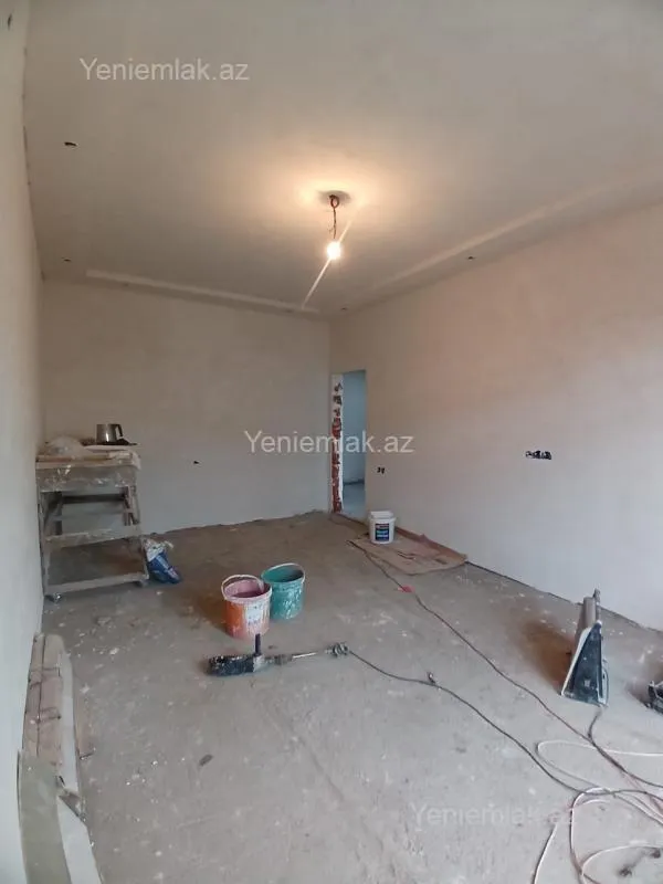 Satılır 4 otaqlı həyət evi 150 m²