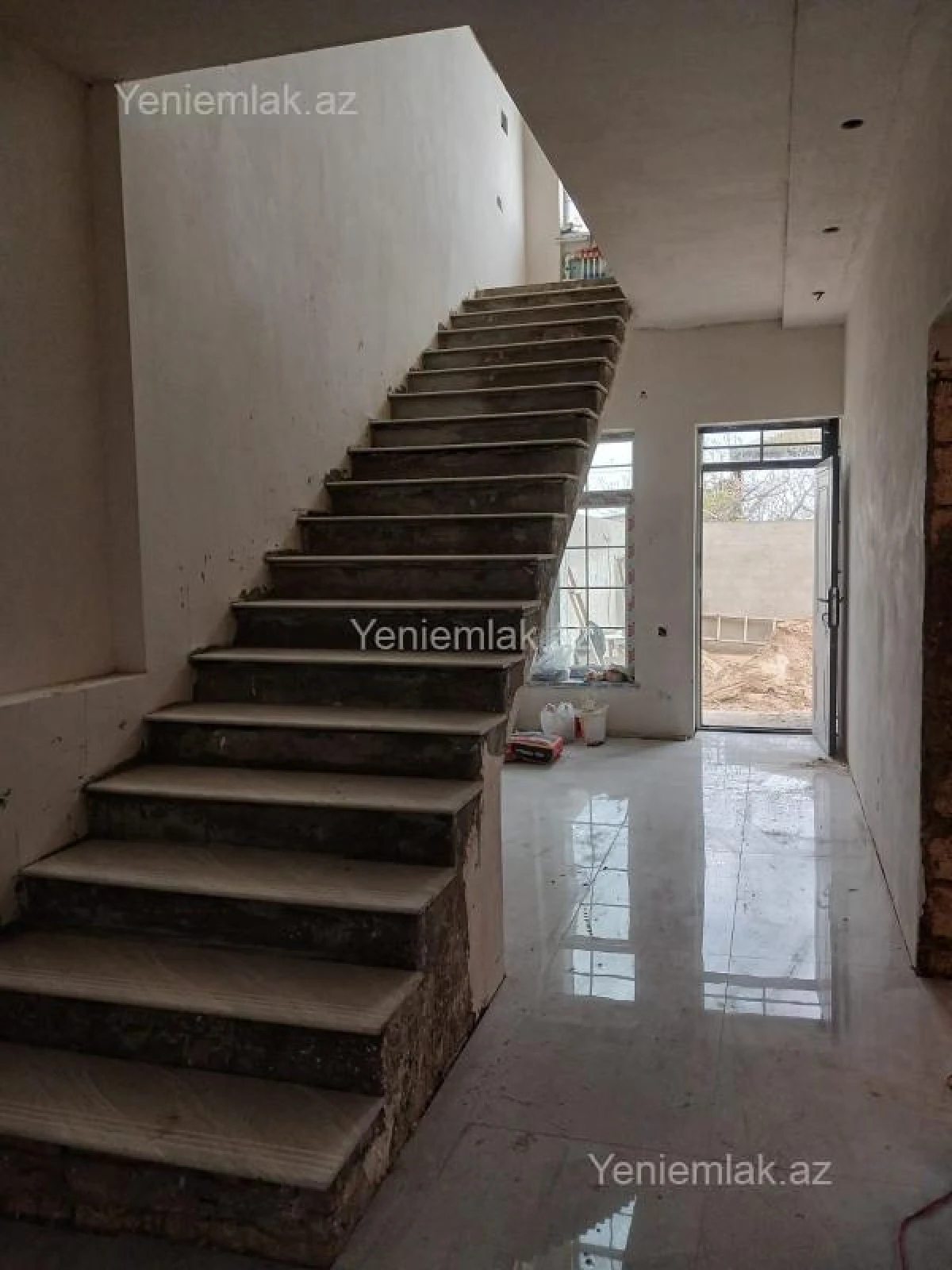 Satılır 4 otaqlı həyət evi 150 m²