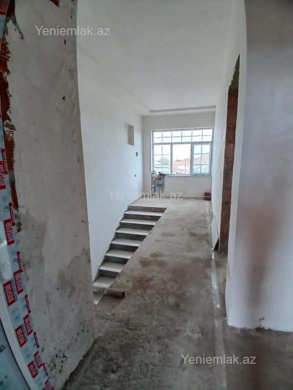 Satılır 4 otaqlı həyət evi 150 m²