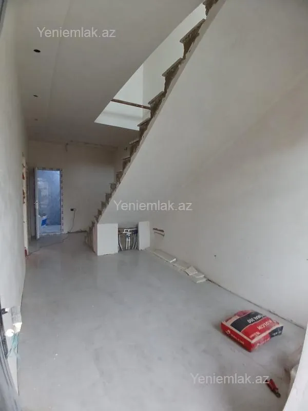 Satılır 4 otaqlı həyət evi 150 m²