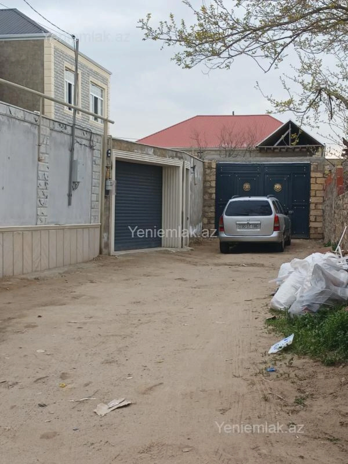 Satılır 4 otaqlı həyət evi 150 m²