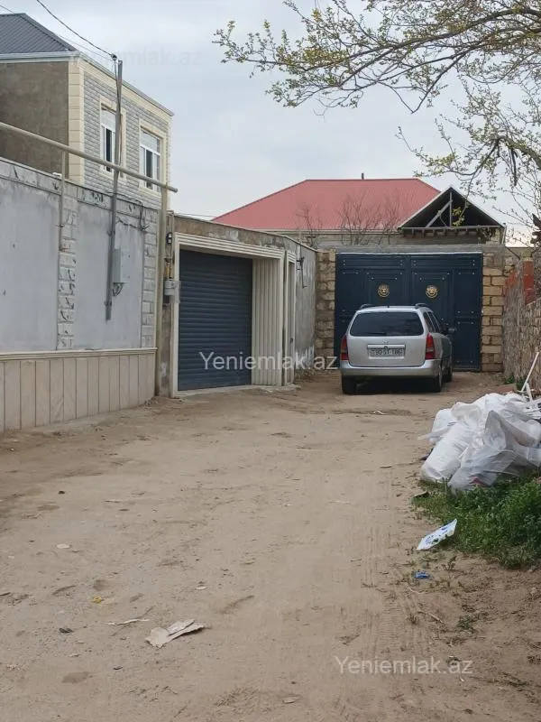 Satılır 4 otaqlı həyət evi 150 m²