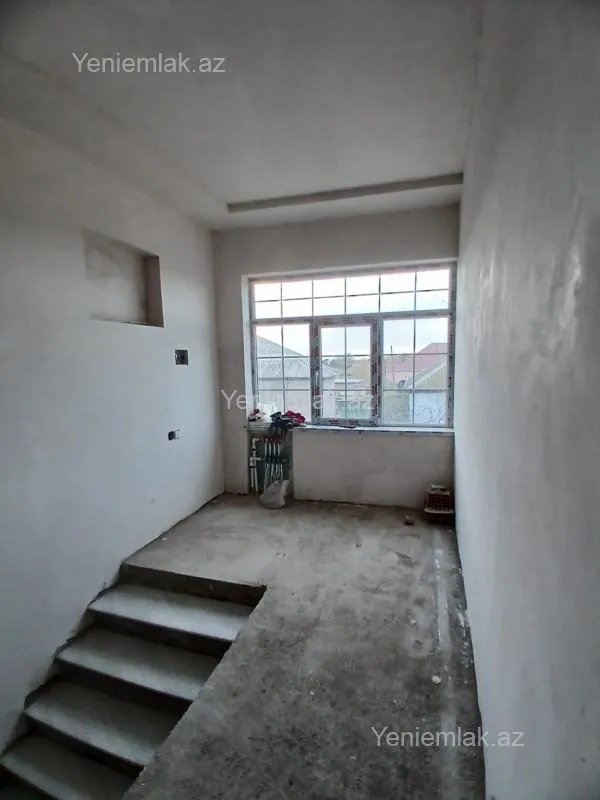 Satılır 4 otaqlı həyət evi 150 m²