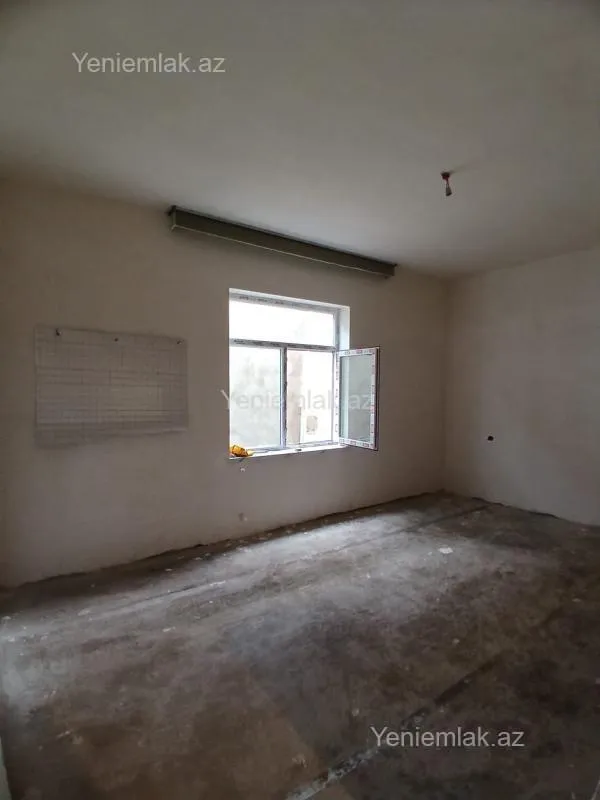 Satılır 4 otaqlı həyət evi 150 m²