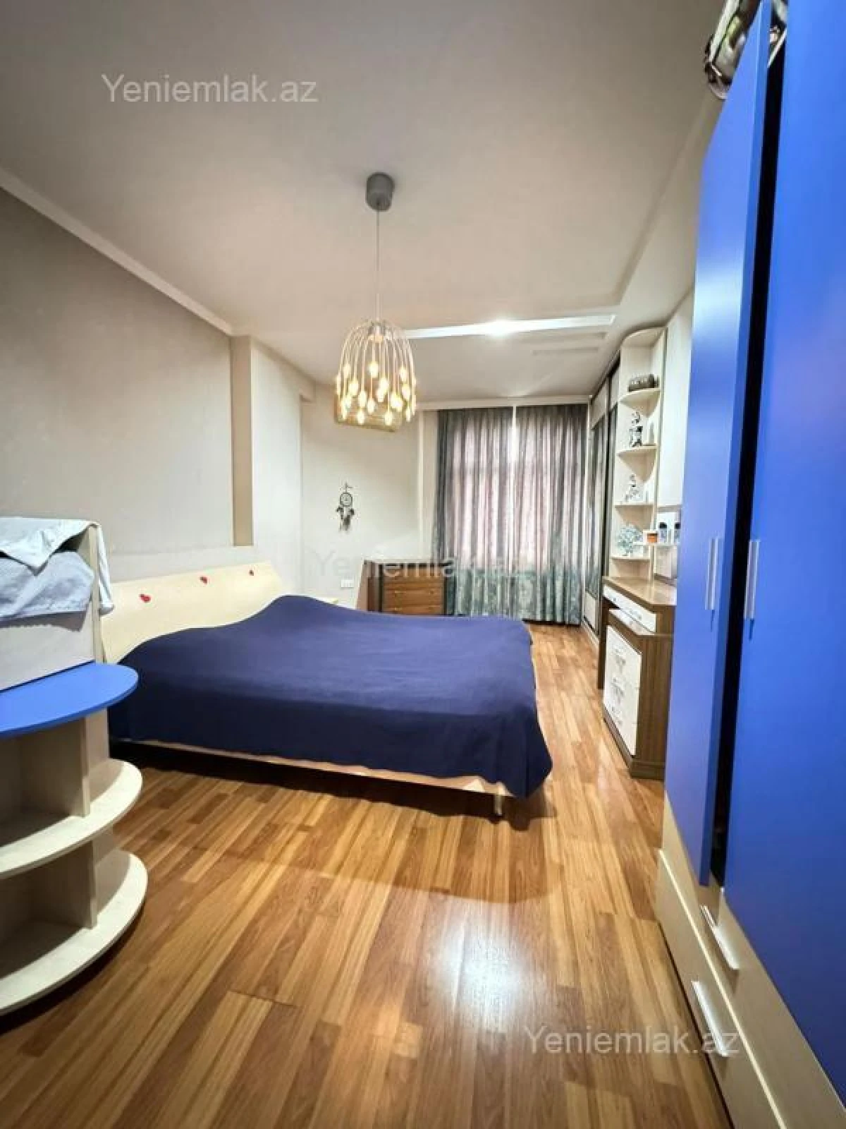 Satılır 2 otaqlı yeni tikili 60 m²