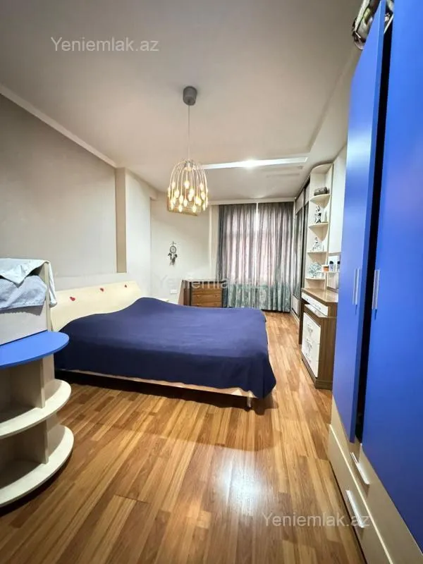 Satılır 2 otaqlı yeni tikili 60 m²