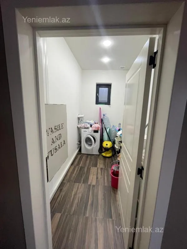 Satılır 5 otaqlı həyət evi 140 m²