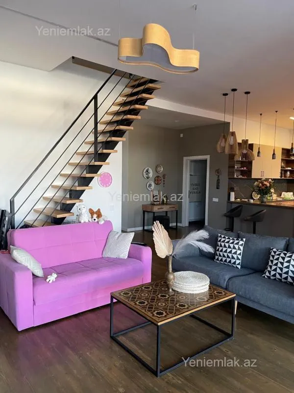 Satılır 5 otaqlı həyət evi 140 m²