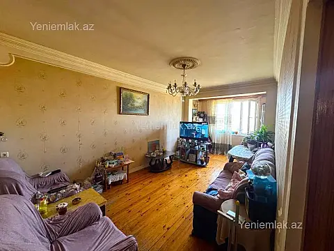 Satılır 3 otaqlı köhnə tikili 90 m²