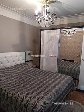 Satılır 4 otaqlı köhnə tikili 85 m²