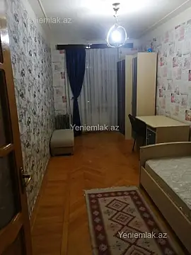 Satılır 3 otaqlı köhnə tikili 76 m²
