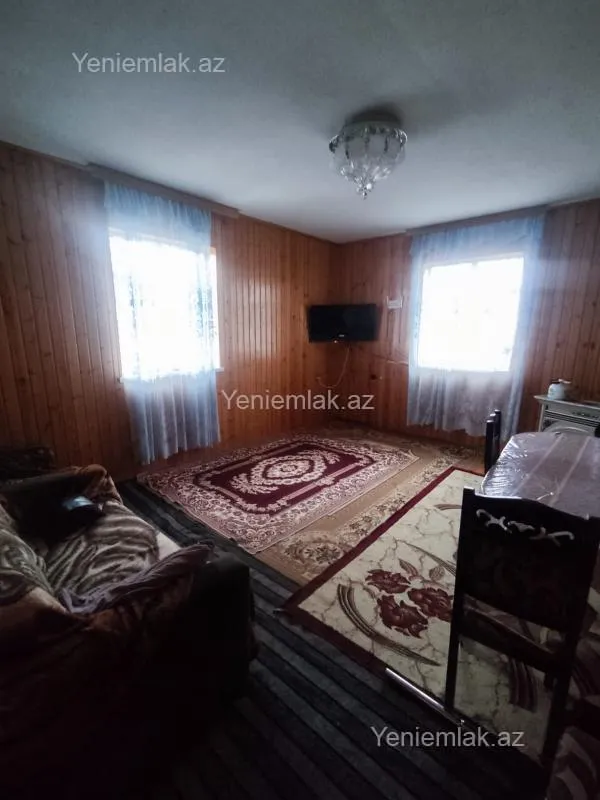 Satılır 3 otaqlı həyət evi 100 m²