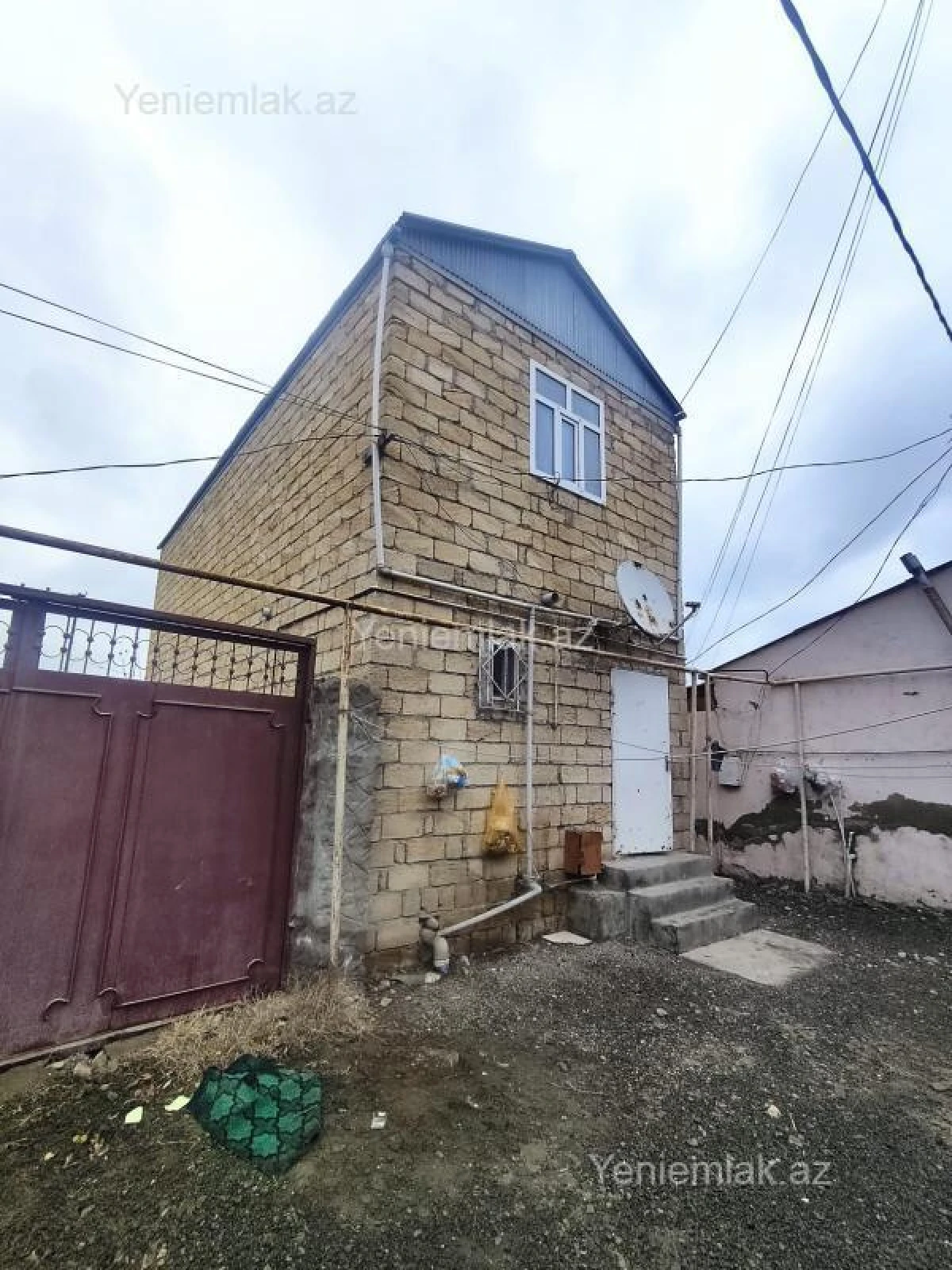 Satılır 3 otaqlı həyət evi 100 m²