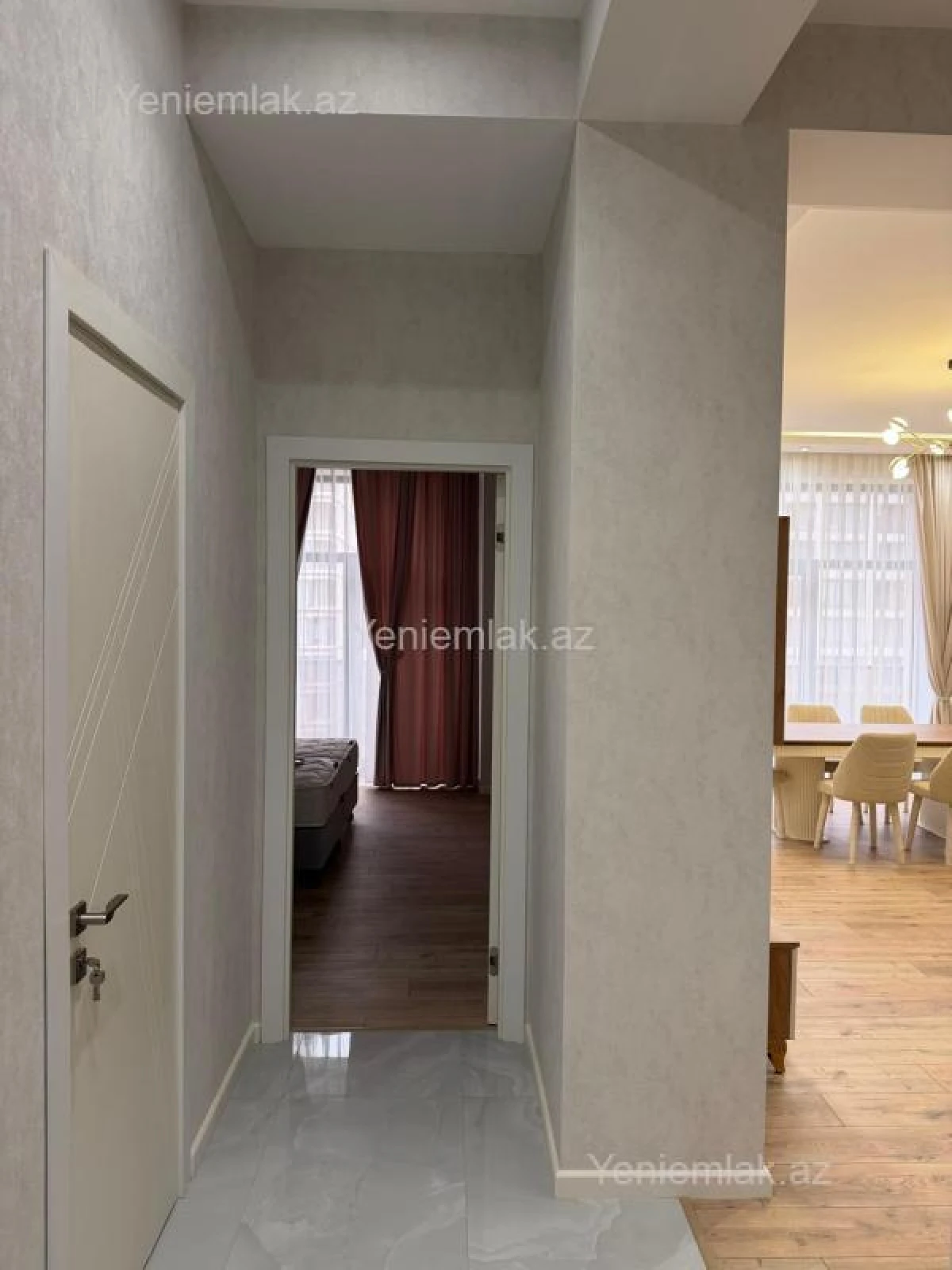 Satılır 2 otaqlı yeni tikili 82 m²