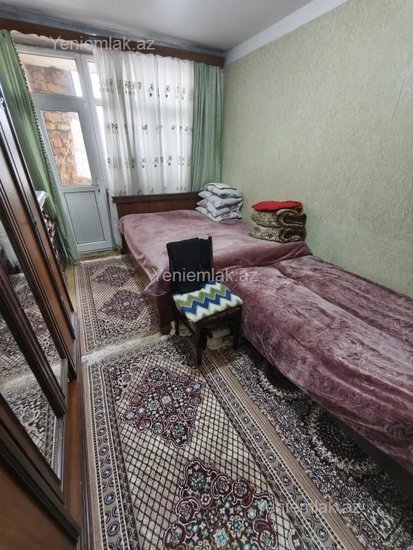 Satılır 3 otaqlı köhnə tikili 70 m²