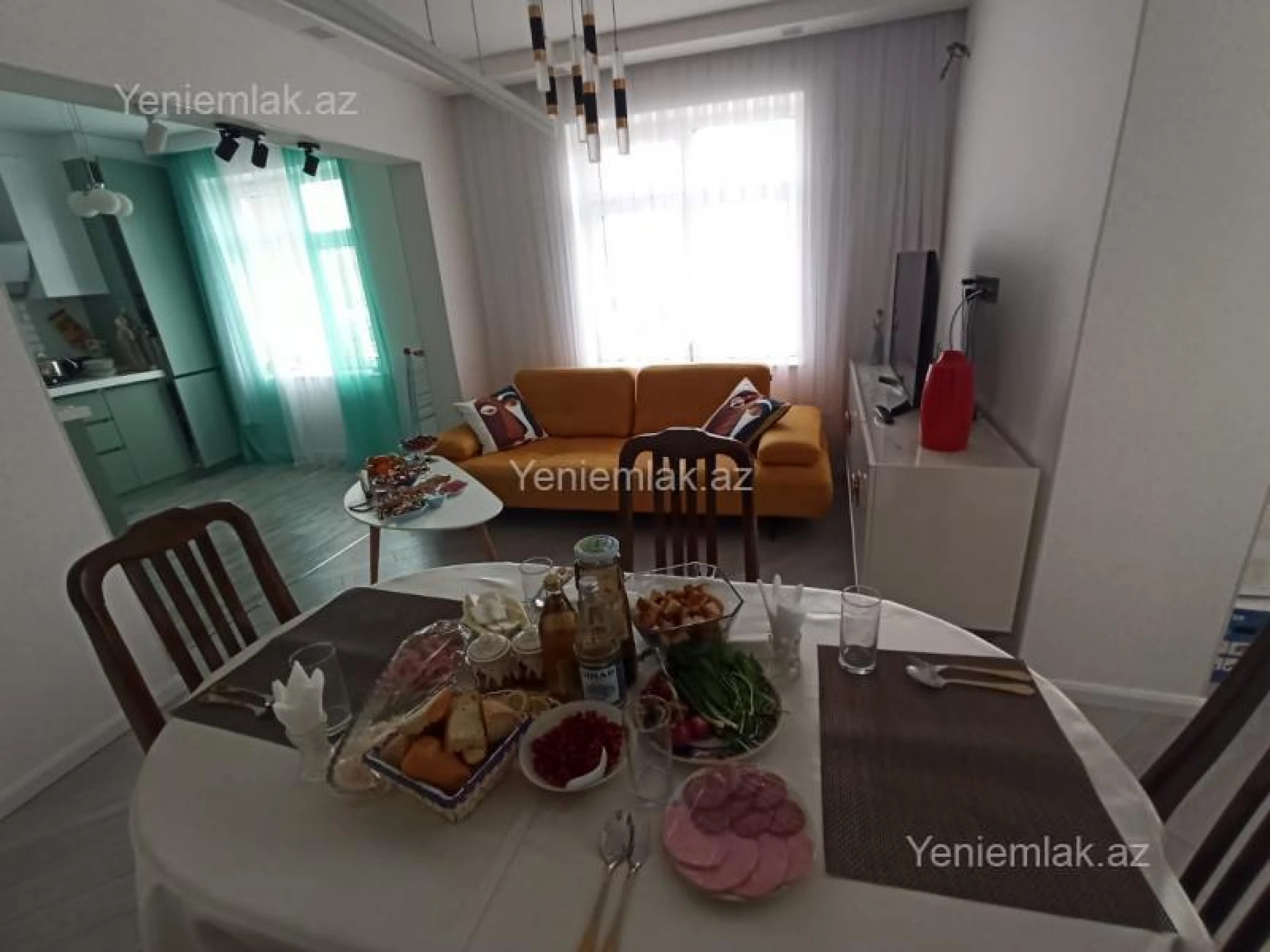 Satılır 2 otaqlı köhnə tikili 67 m²