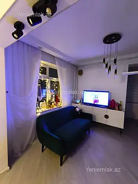 Satılır 2 otaqlı köhnə tikili 67 m²