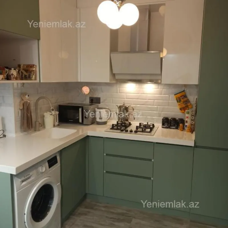 Satılır 2 otaqlı köhnə tikili 67 m²