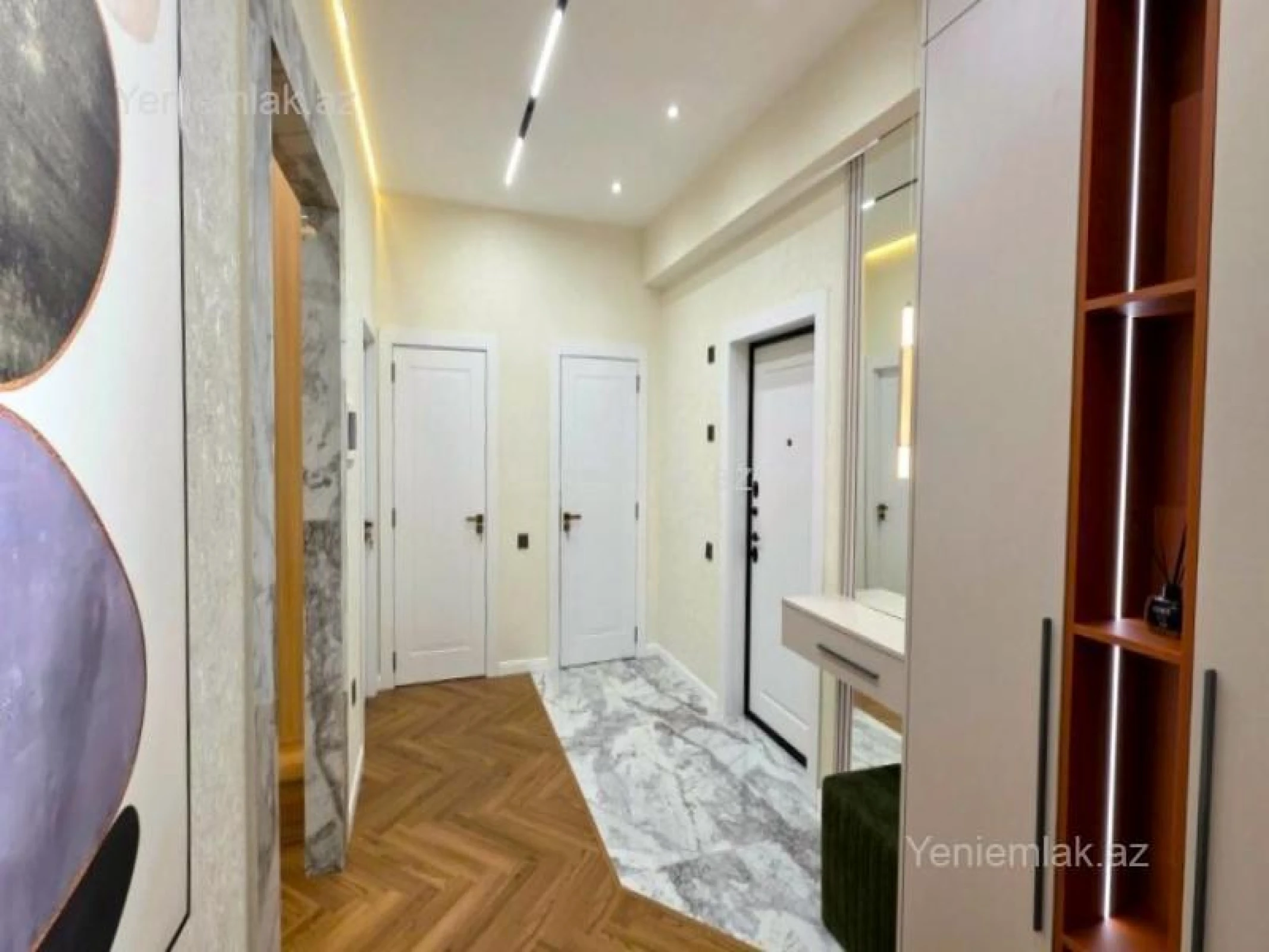 Satılır 2 otaqlı yeni tikili 81 m²