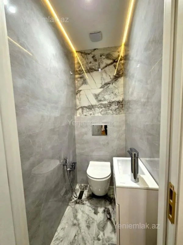 Satılır 2 otaqlı yeni tikili 81 m²