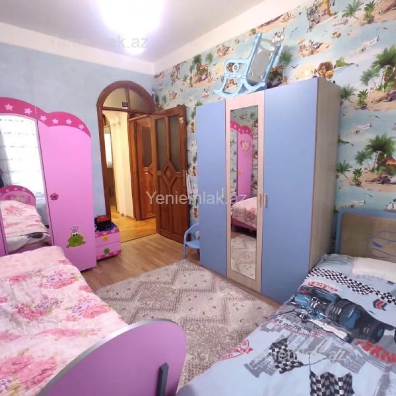 Satılır 3 otaqlı köhnə tikili 91 m²