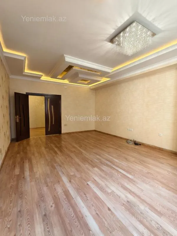 Satılır 3 otaqlı yeni tikili 110 m²