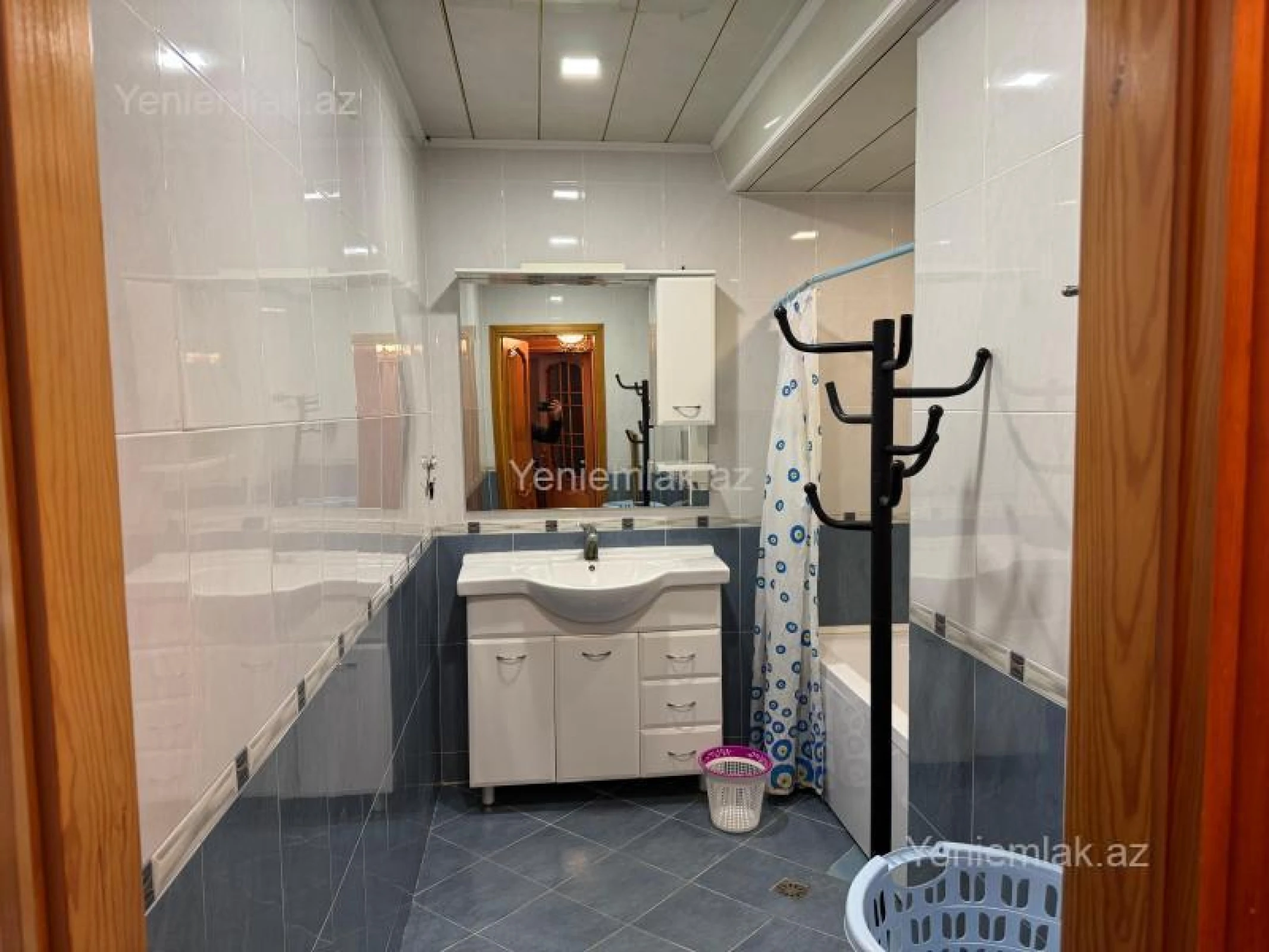 Satılır 3 otaqlı köhnə tikili 100 m²