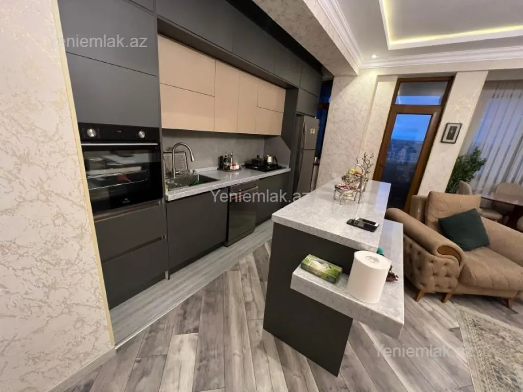 Satılır 2 otaqlı yeni tikili 90 m²