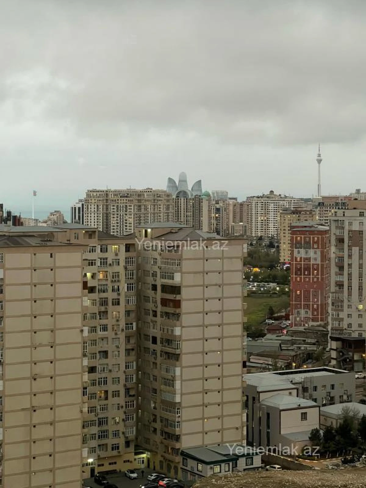 Satılır 2 otaqlı yeni tikili 90 m²