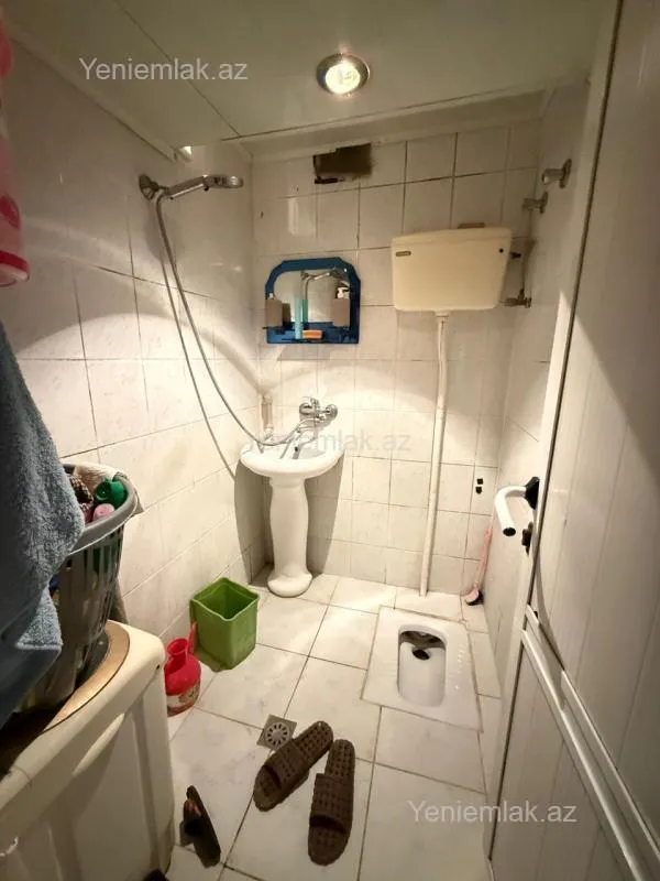 Satılır 2 otaqlı köhnə tikili 40 m²