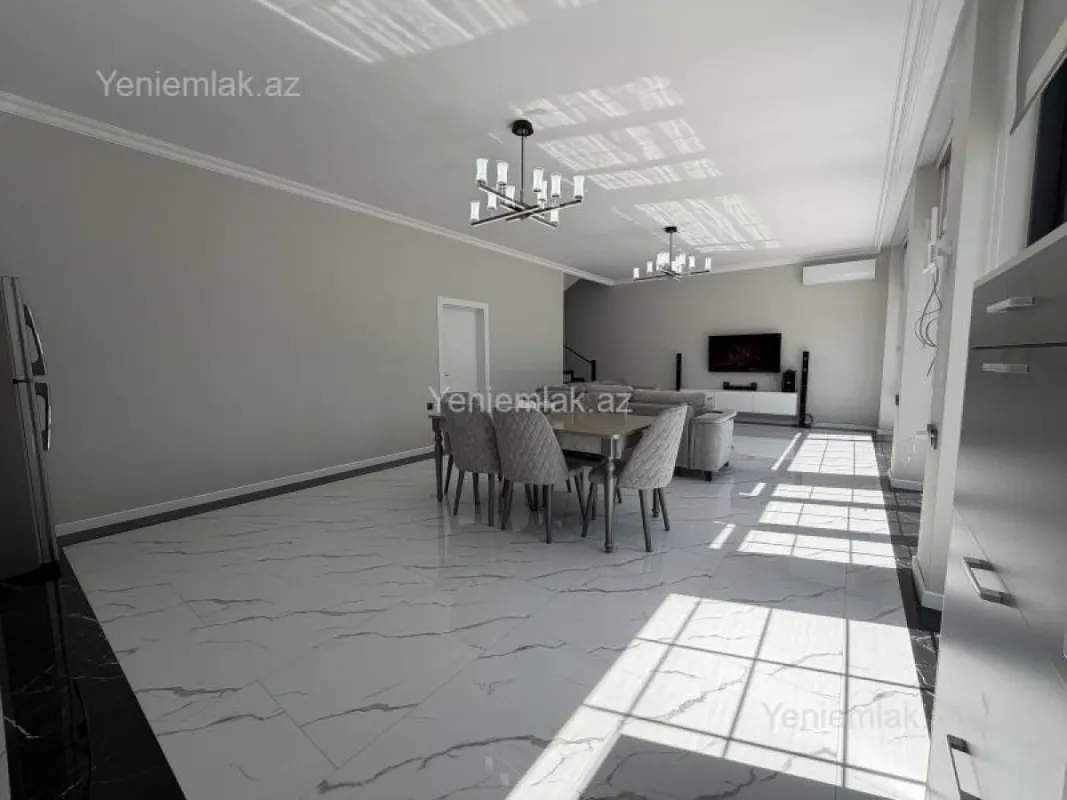 Satılır 5 otaqlı həyət evi 180 m²