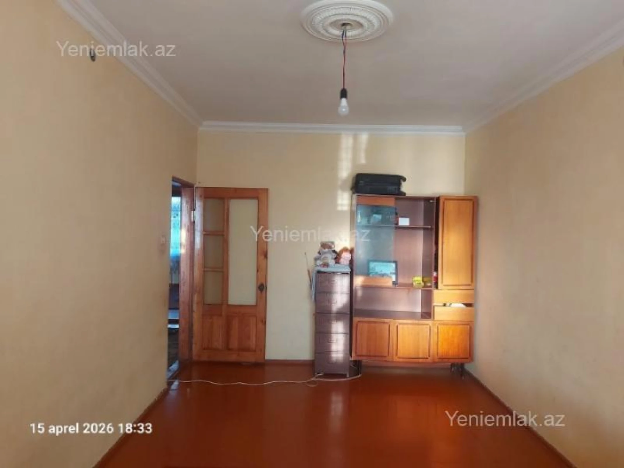 Satılır 2 otaqlı köhnə tikili 60 m²