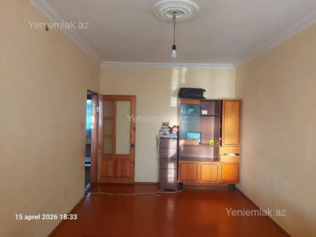 Satılır 2 otaqlı köhnə tikili 60 m²