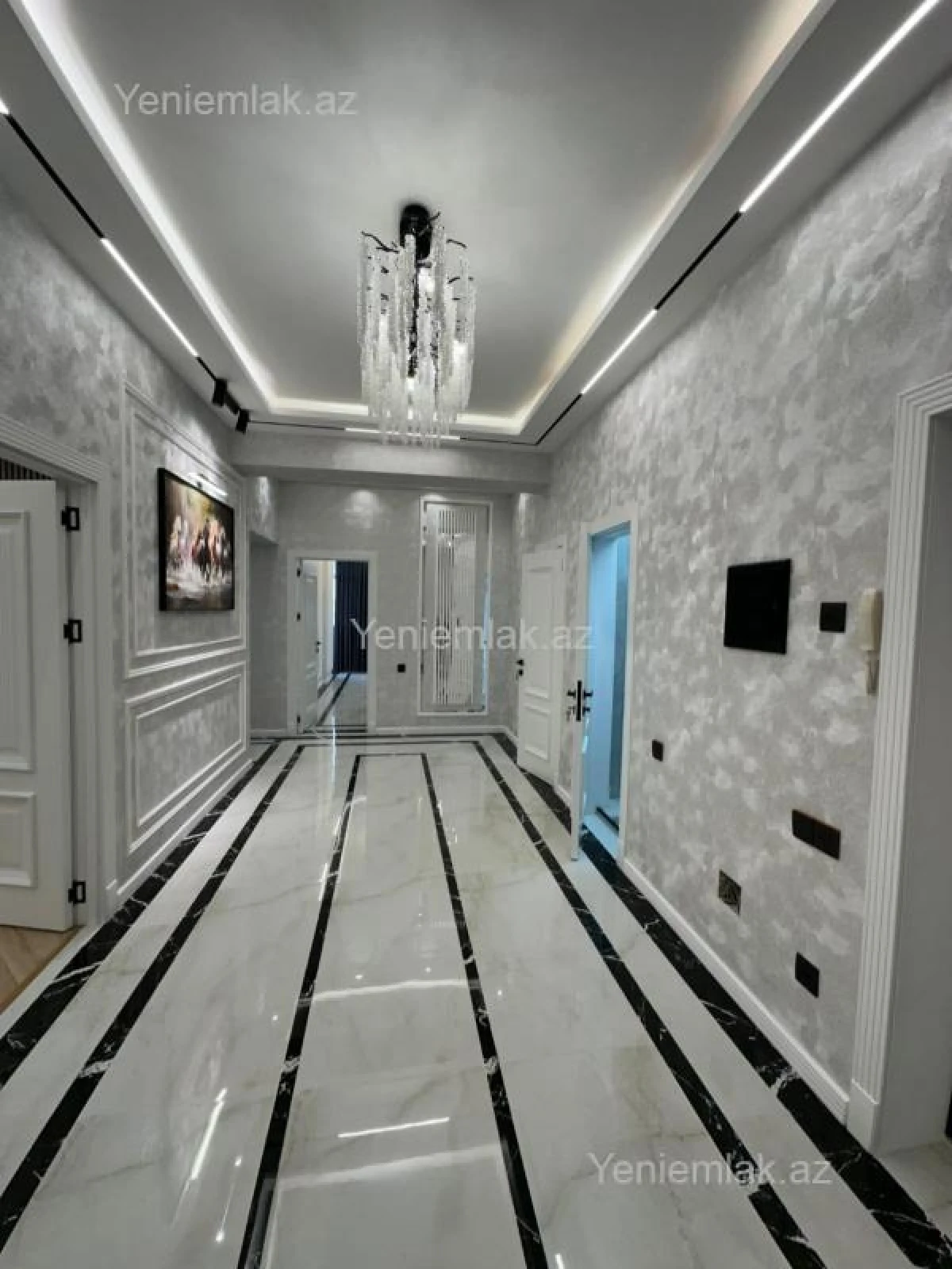 Satılır 3 otaqlı yeni tikili 135 m²